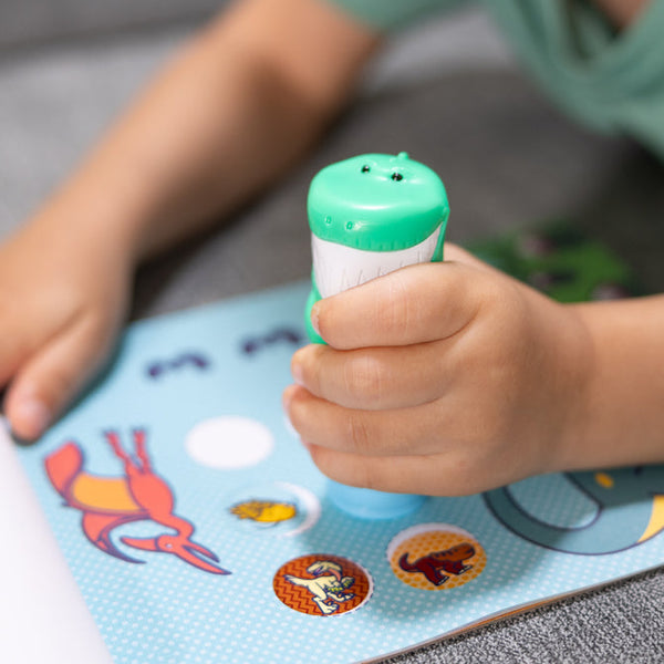 Sticker Wow! Dinosaur Activity Pad Set