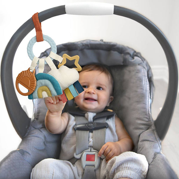 Itzy Ritzy - Bitzy Busy Ring™ Teething Activity Toy: Farm